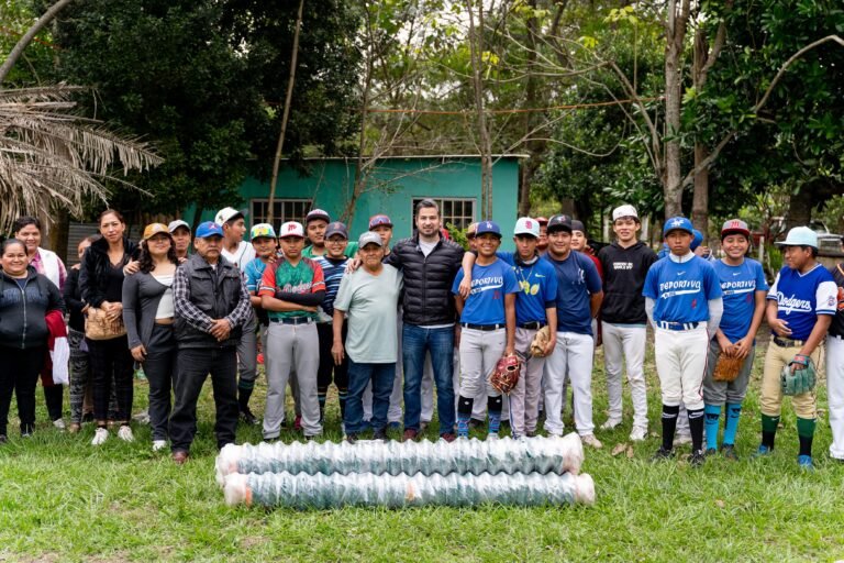 Daniel Cortina impulsa el talento deportivo juvenil en las comunidades de Tuxpan