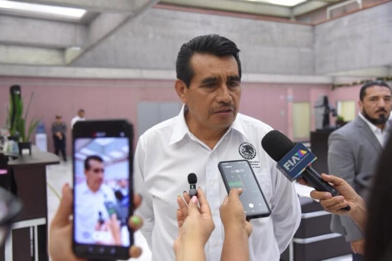 Huerta debe dejar el protagonismo: Esteban Bautista
