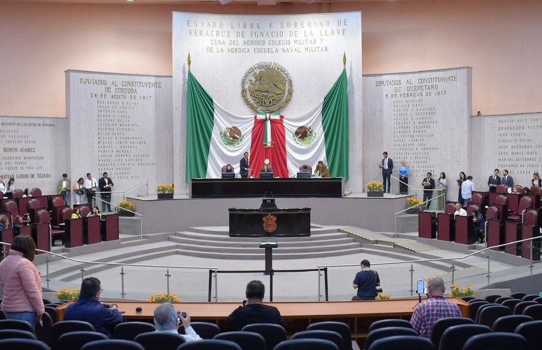 NOV23OCT2025GLMORENACOMPARECENCIA1