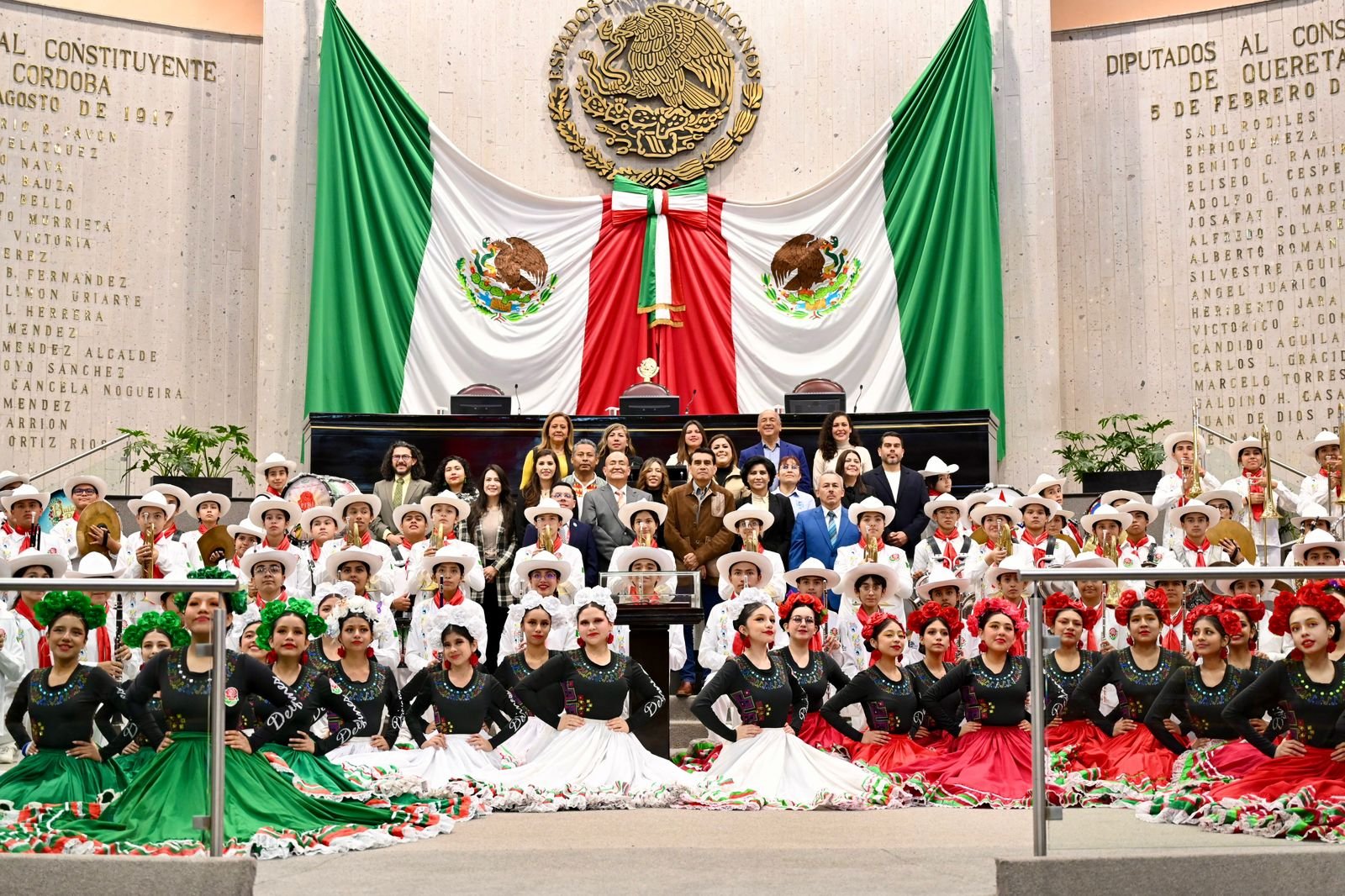 NOV13NOV2025RECONOCIMIETNOMARCHA1